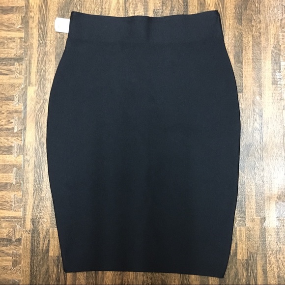 SKIRT - Picture 2 of 2